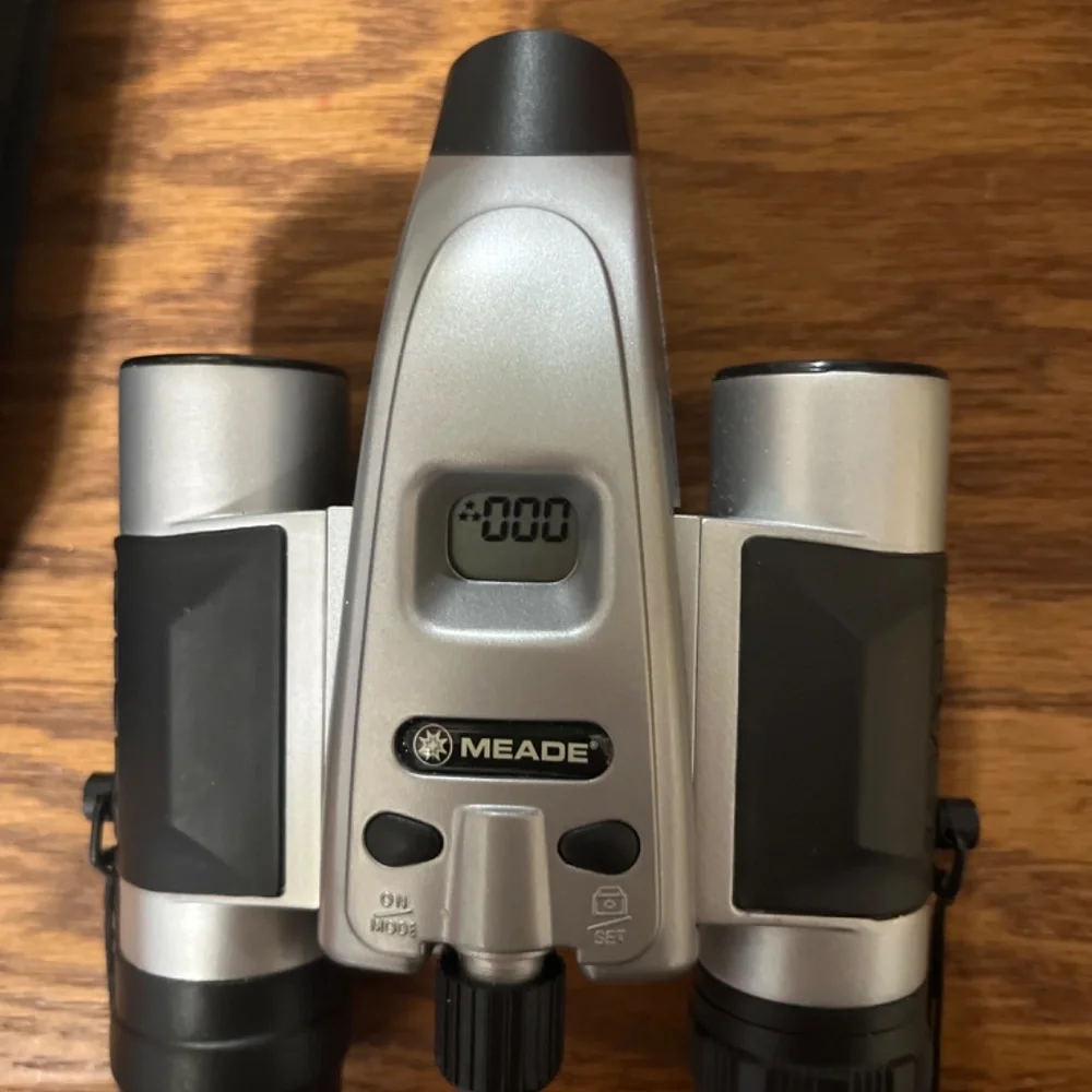 capture view 8x22 vga digital camera binocular
